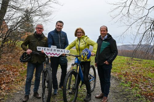 Kickoff Wienerwald Tourismus mit Johanna Mikl-Leitner, Gerald Oitzinger, Andreas Weiß, Michael Wollinger, Andreas Mocha