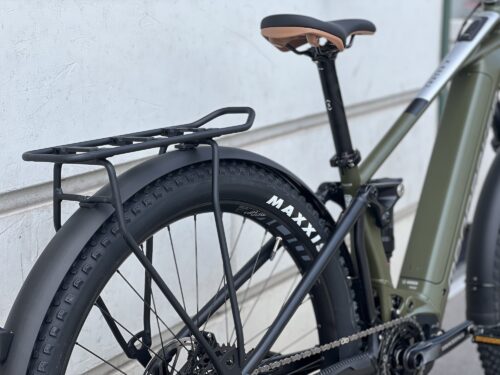 Mondraker Chaser X – Urban Cross Das Auto stehen zu lassen und stattdessen das Bike zu nehmen, ist die beste Option für dich und den Planeten. Radfahren verbessert deine Gesundheit, deine Lebensqualität und die Qualität deiner Umgebung. Und das ist Grund genug, über den Kauf eines E-Bikes der Mondraker Urban Cross Reihe nachzudenken.