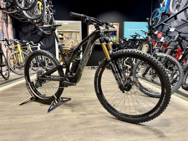 Specialized S-Works Levi SL mit Fox Factory Kashima